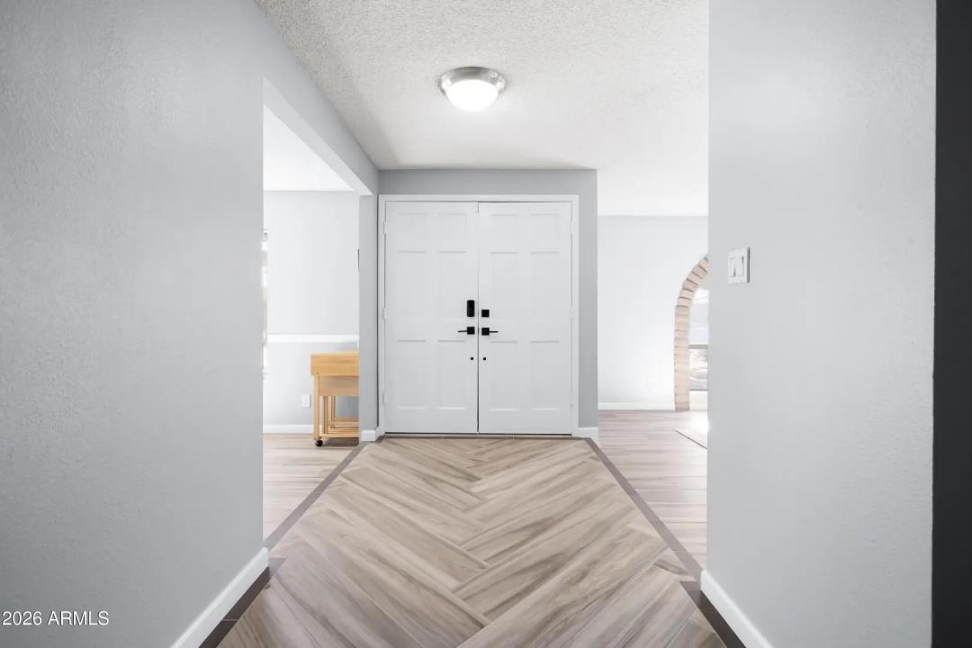 Real Estate Picture 7