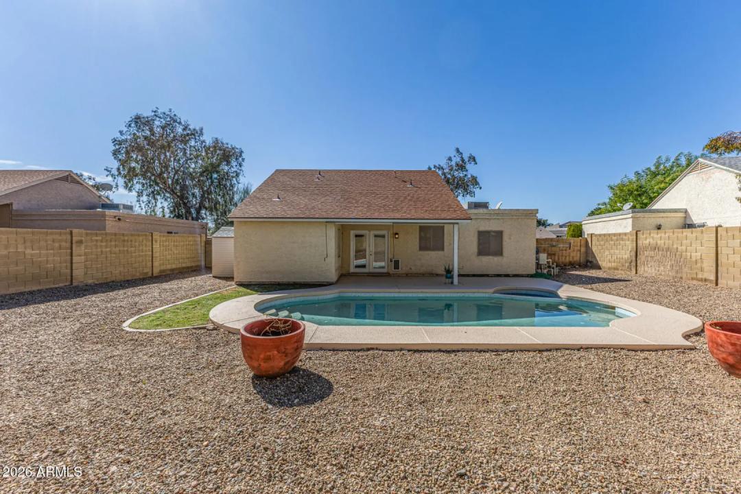 Real Estate Picture 24