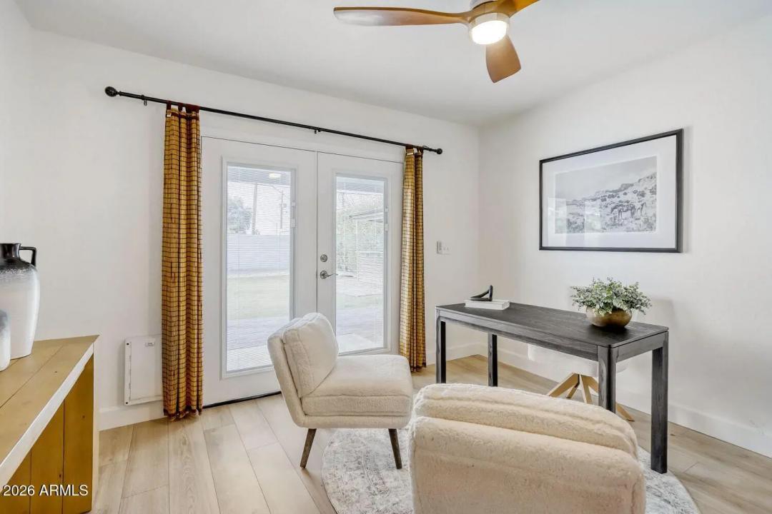 Real Estate Picture 15