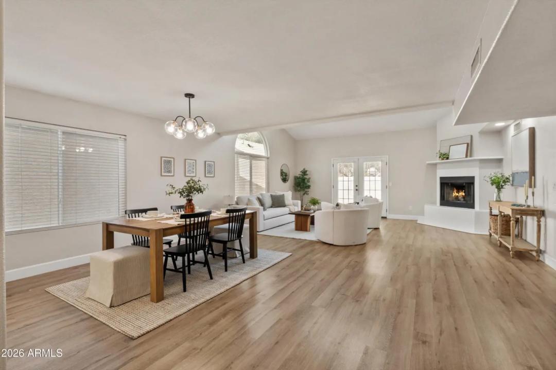 Real Estate Picture 5