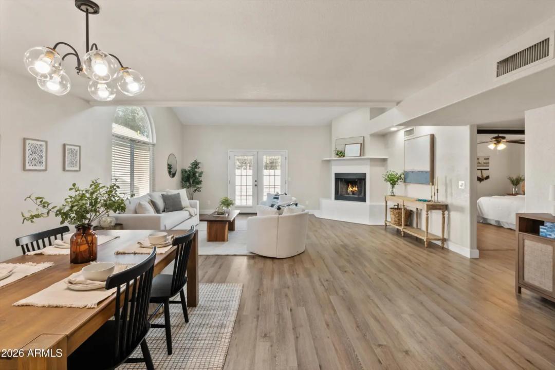 Real Estate Picture 6