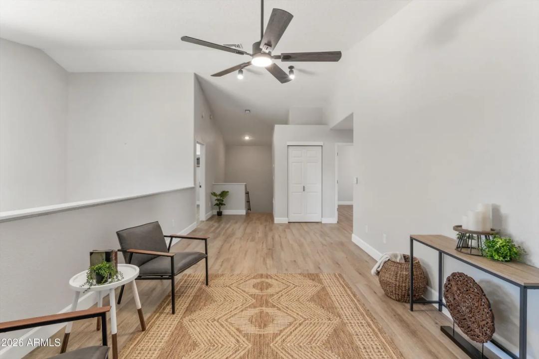 Real Estate Picture 24