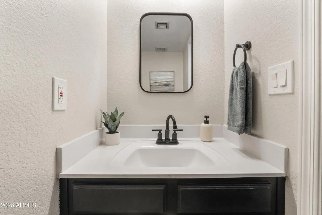 Real Estate Picture 26