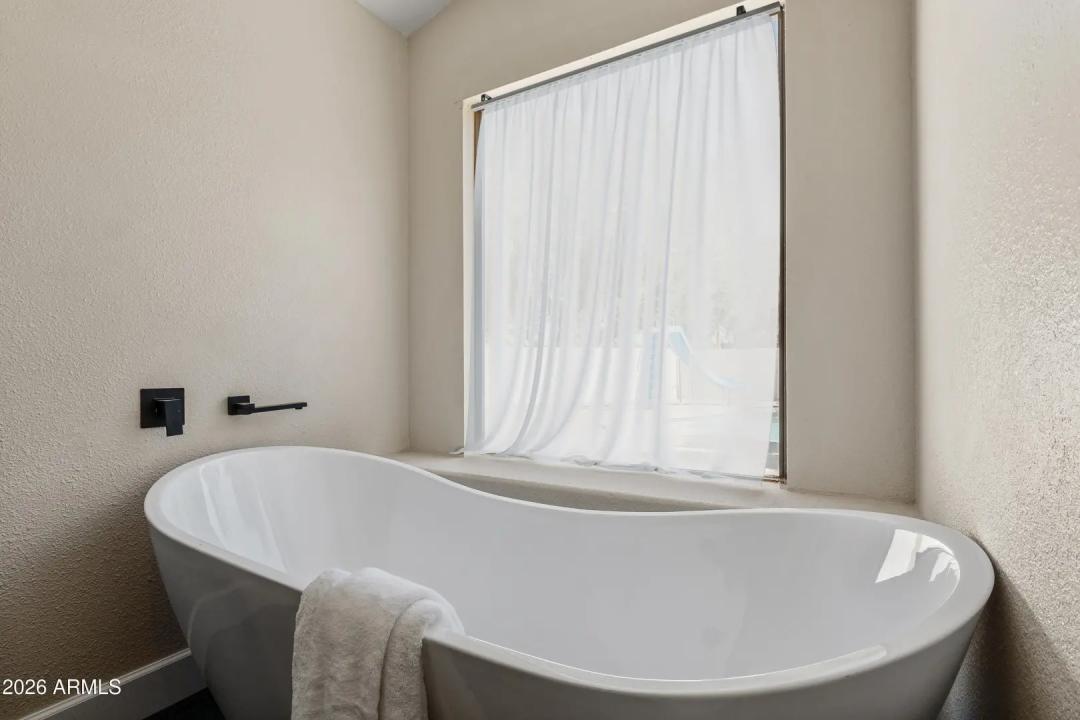 Real Estate Picture 31