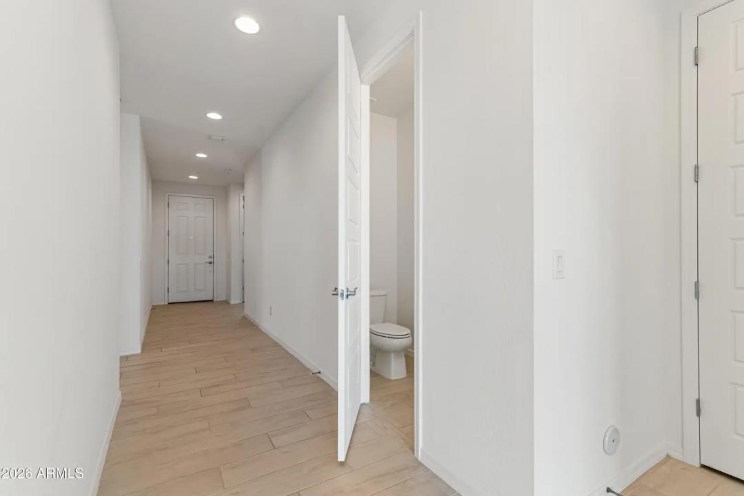 Real Estate Picture 14