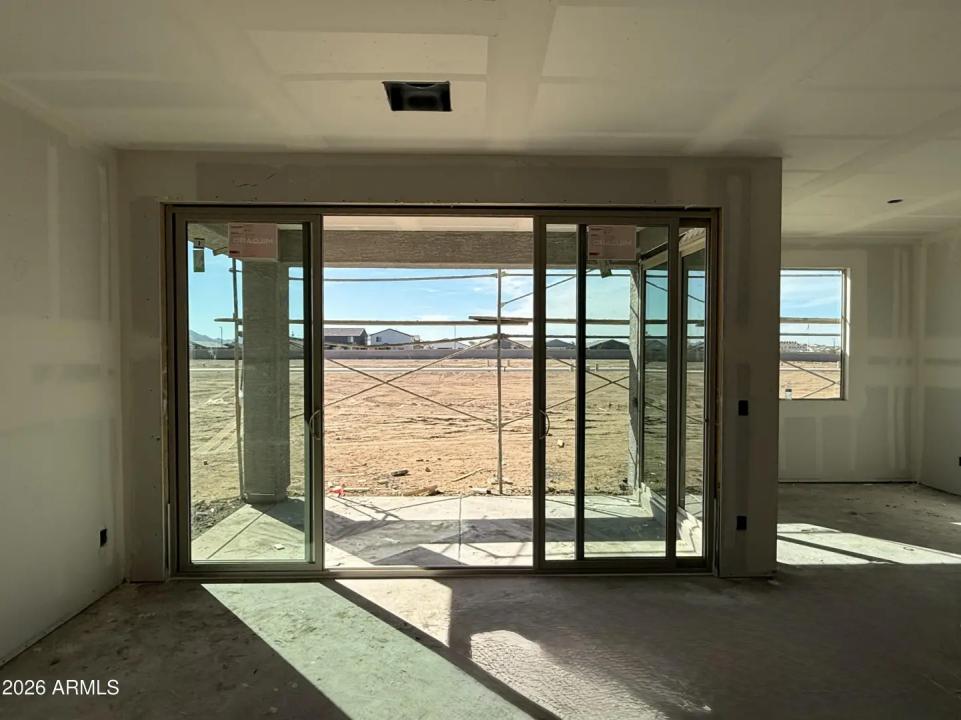 Real Estate Picture 10