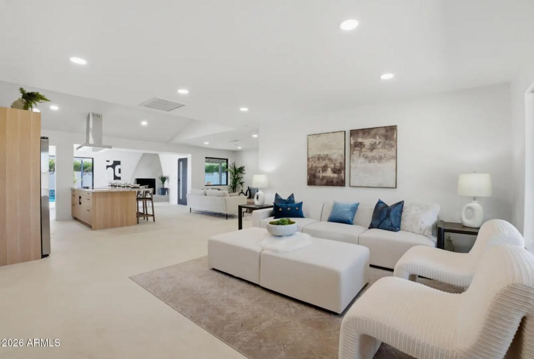 Real Estate Picture 6