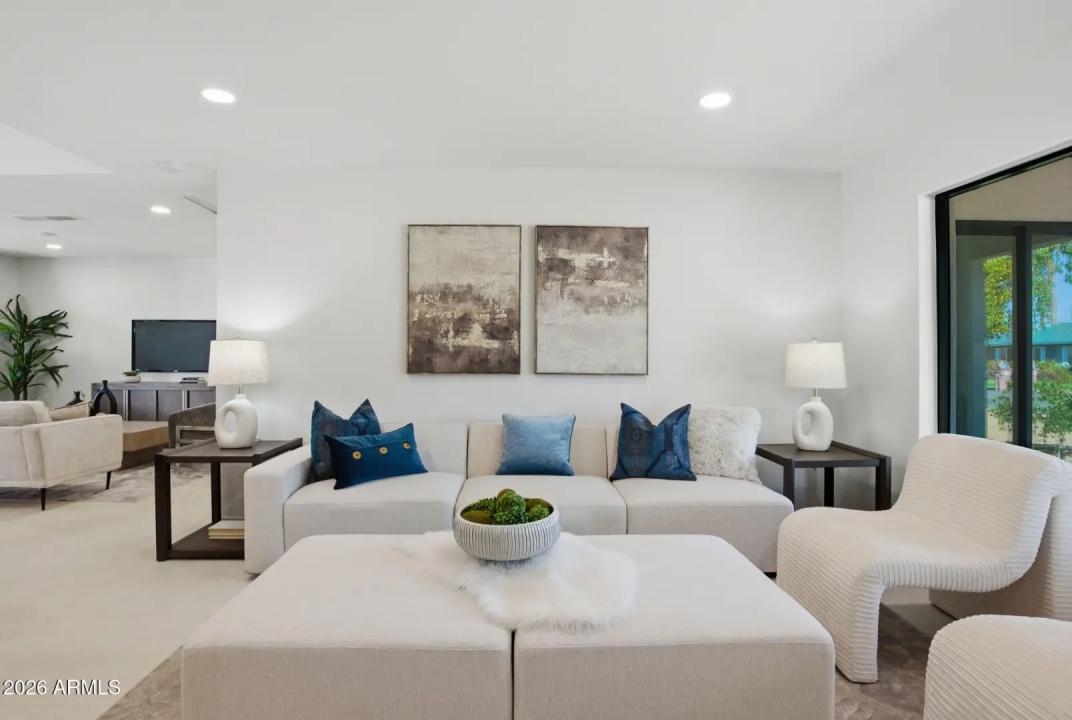 Real Estate Picture 5