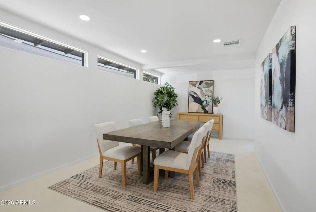 Real Estate Picture 23