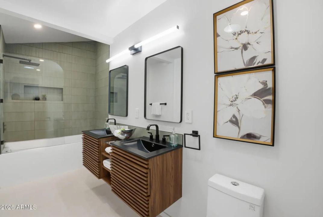 Real Estate Picture 27