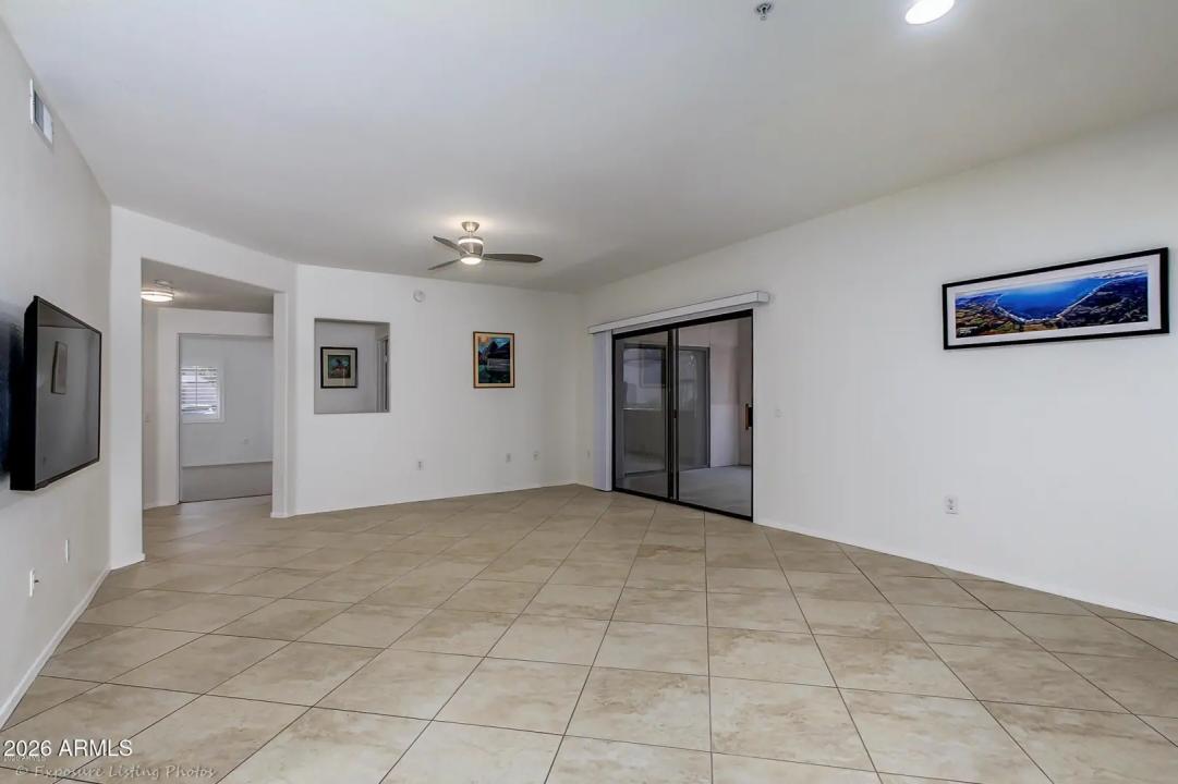 Real Estate Picture 10