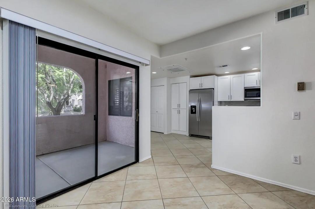 Real Estate Picture 7