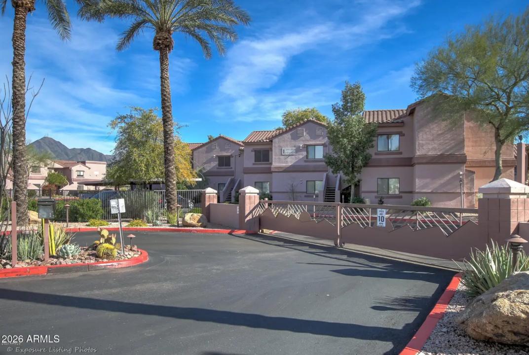 Real Estate Picture 30