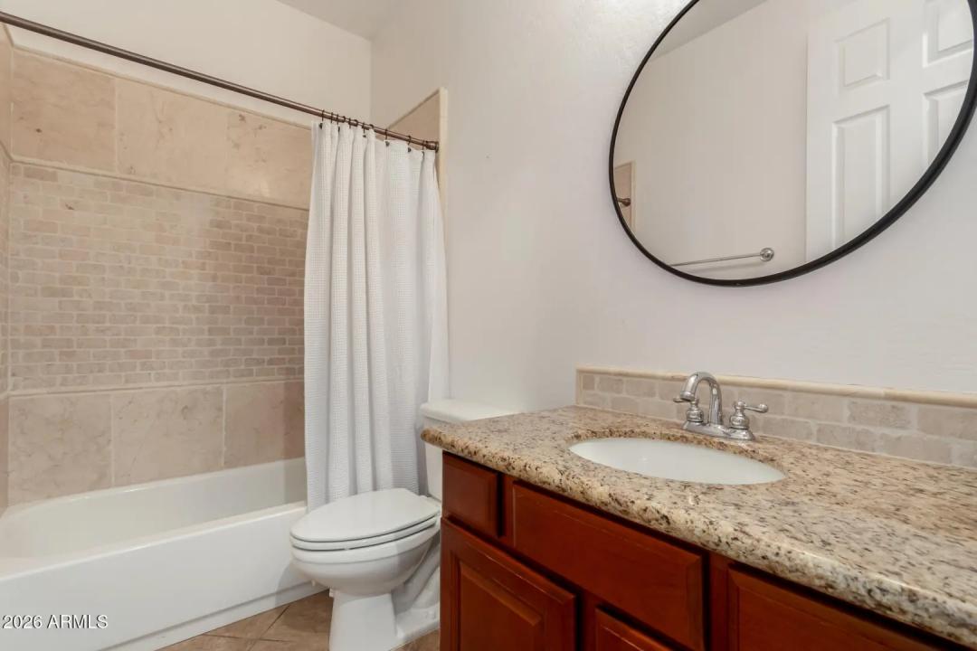 Real Estate Picture 23