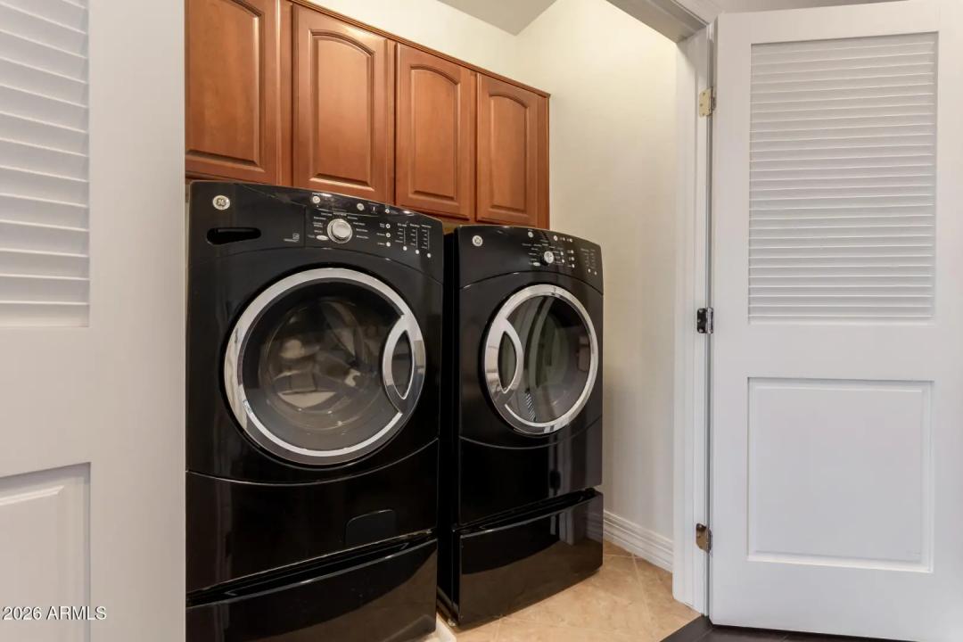 Real Estate Picture 25