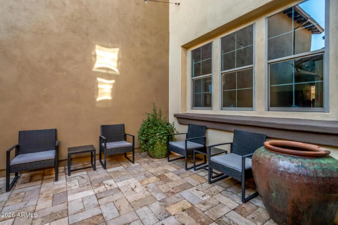 Real Estate Picture 26