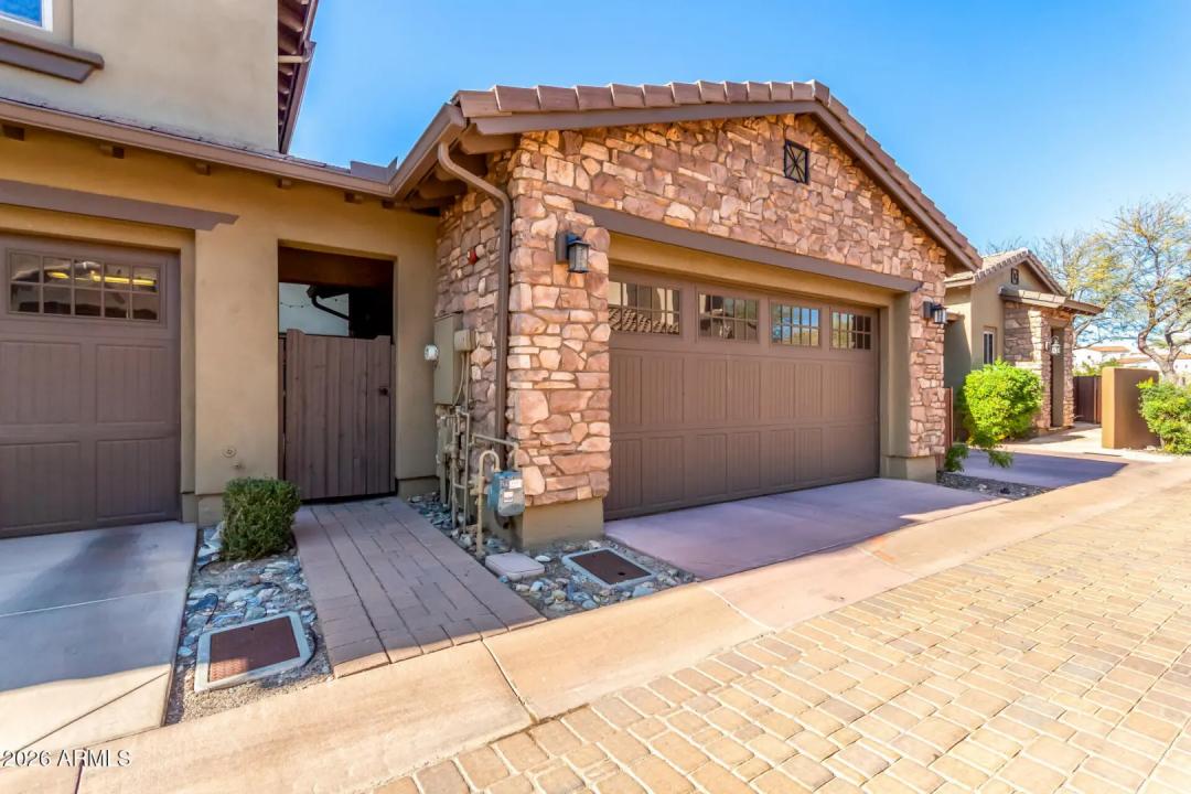 Real Estate Picture 32