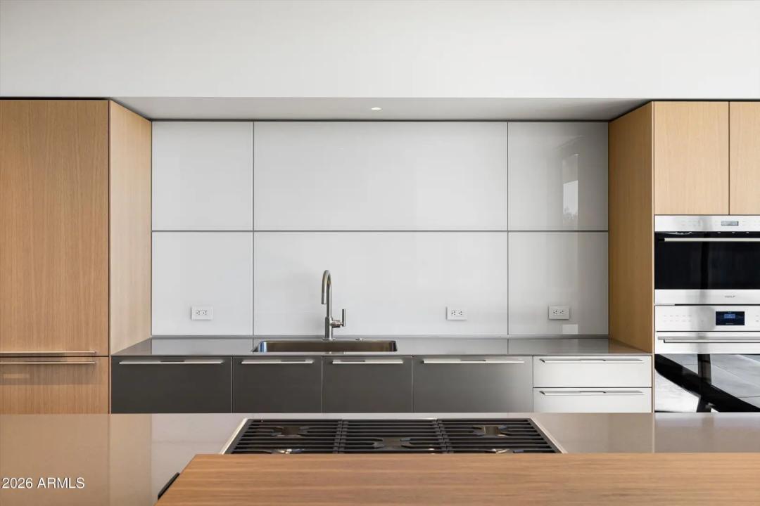 Real Estate Picture 13