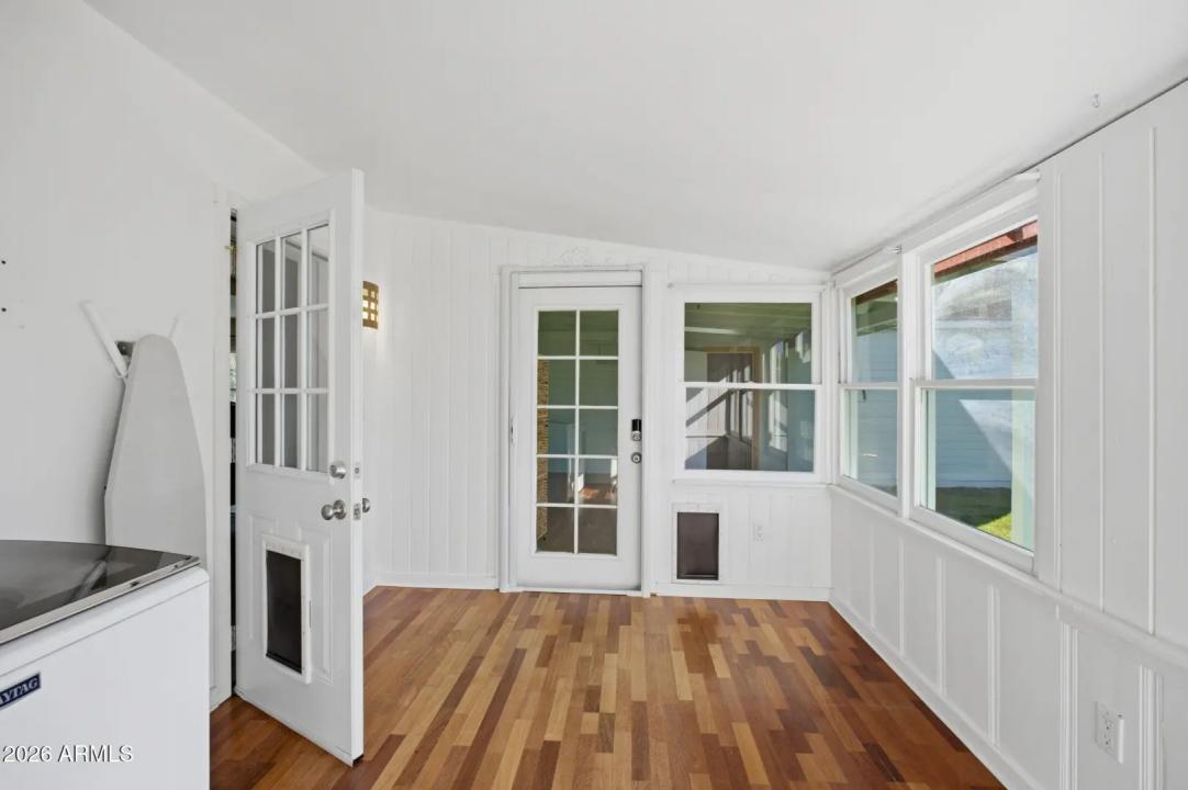 Real Estate Picture 18