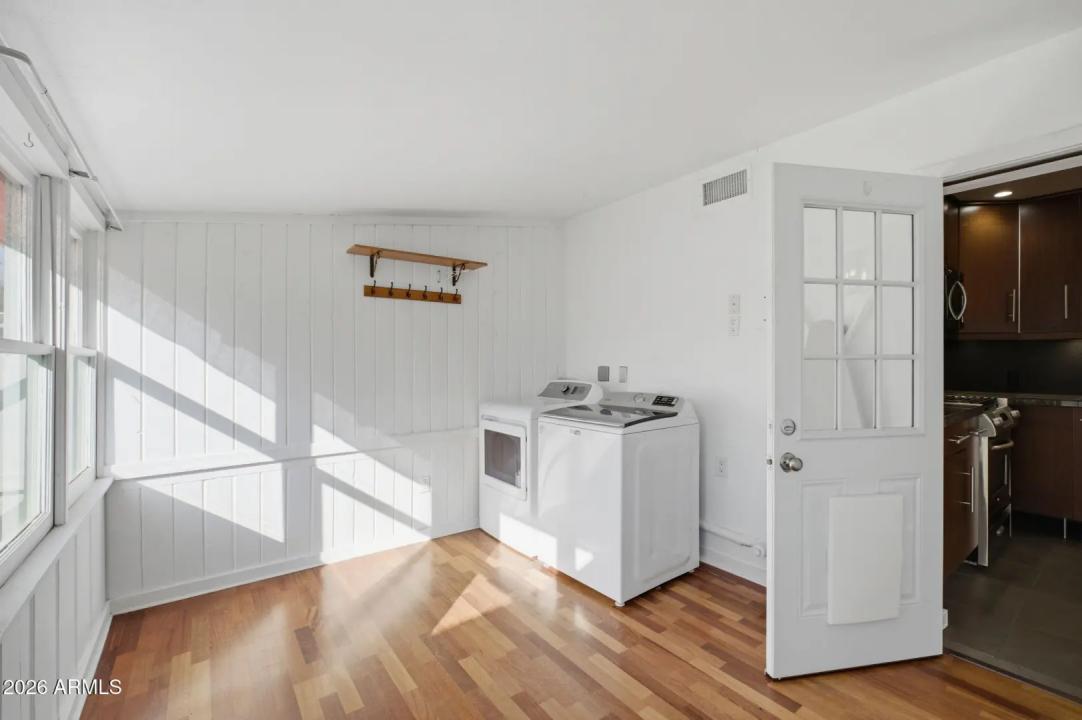 Real Estate Picture 19