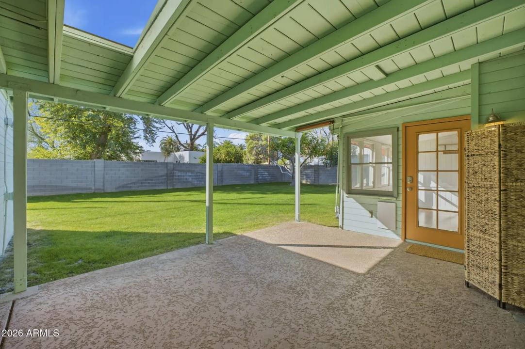 Real Estate Picture 21