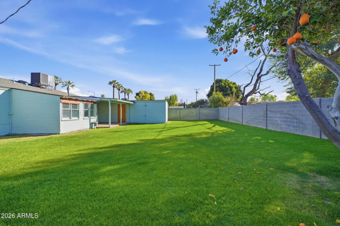 Real Estate Picture 23