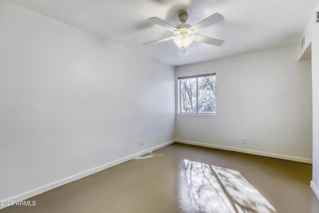 Real Estate Picture 42