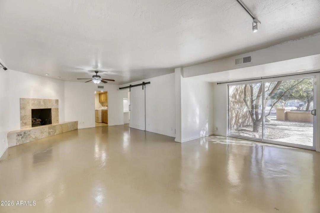 Real Estate Picture 36