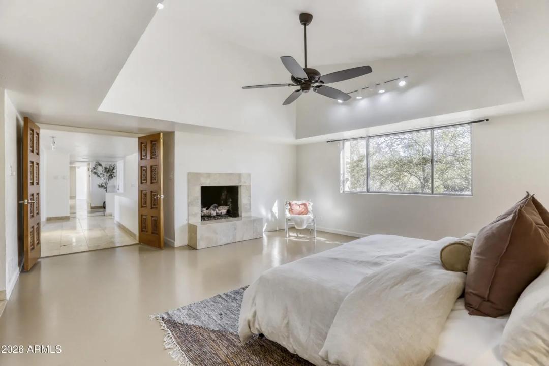 Real Estate Picture 37