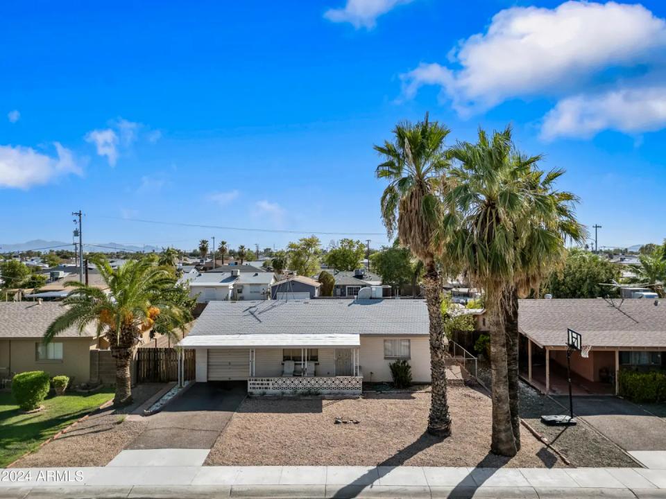 Real Estate Picture 6