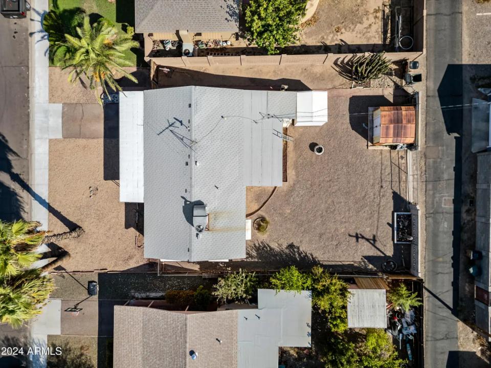 Real Estate Picture 8