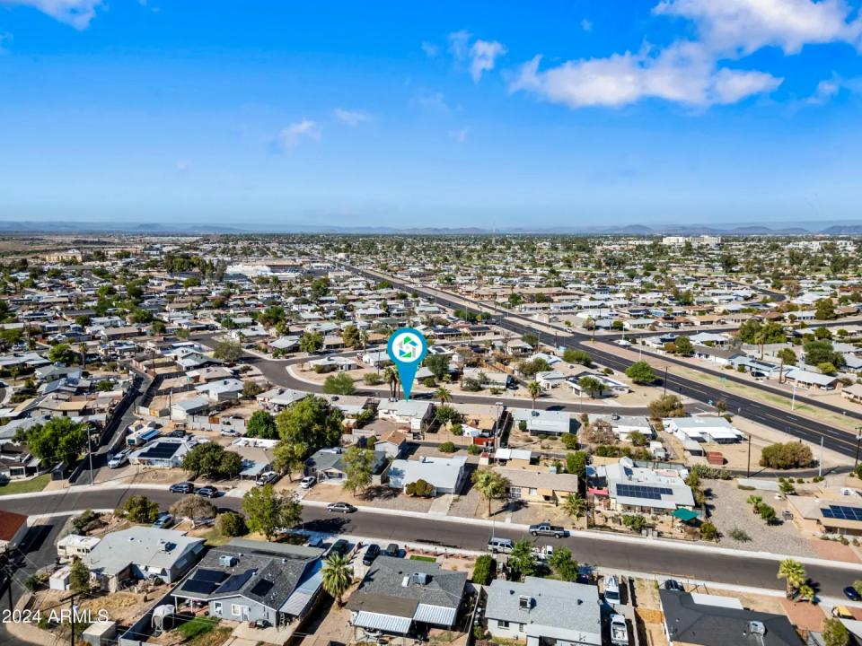 Real Estate Picture 12