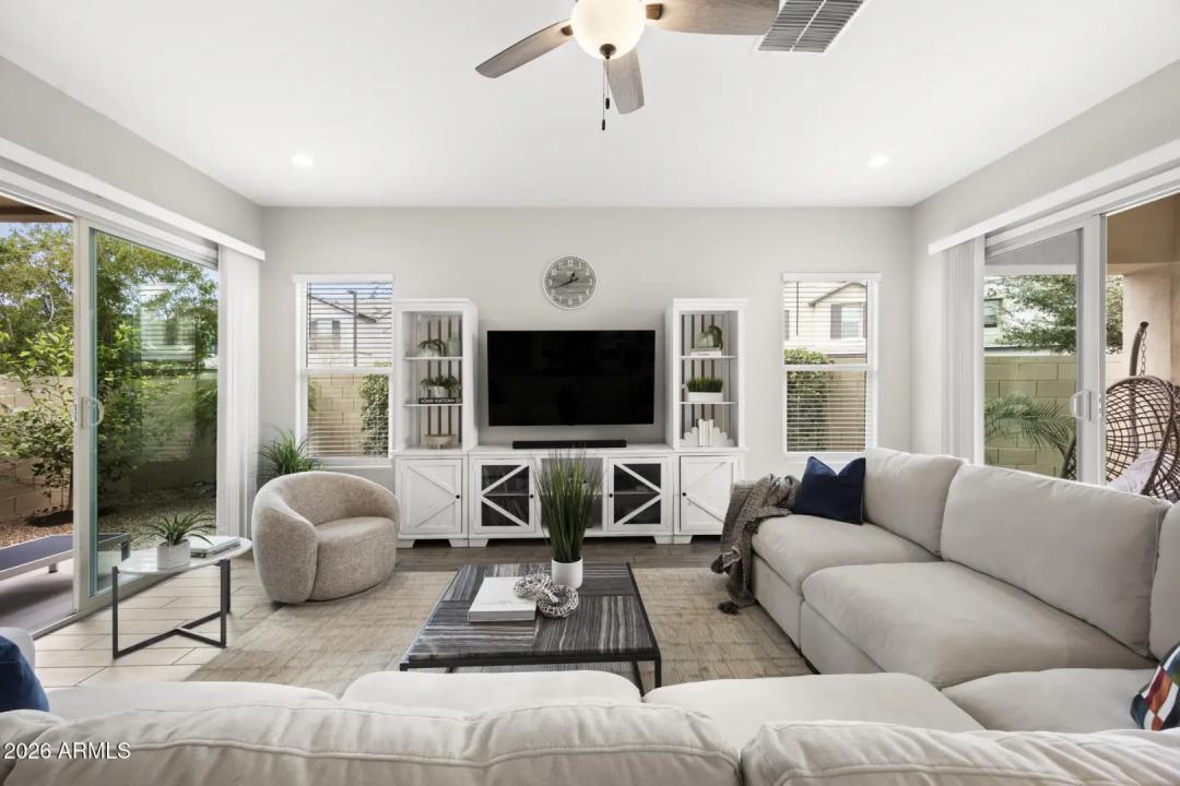 Real Estate Picture 6