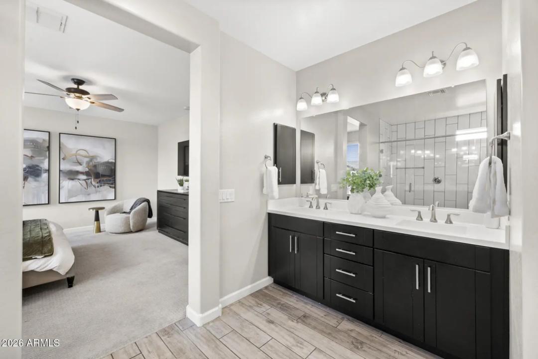 Real Estate Picture 29