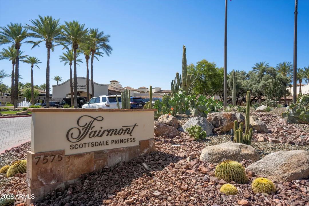 Real Estate Picture 50