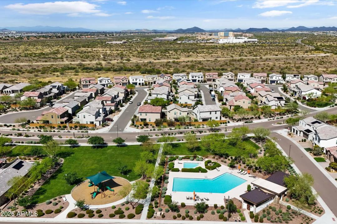 Real Estate Picture 42