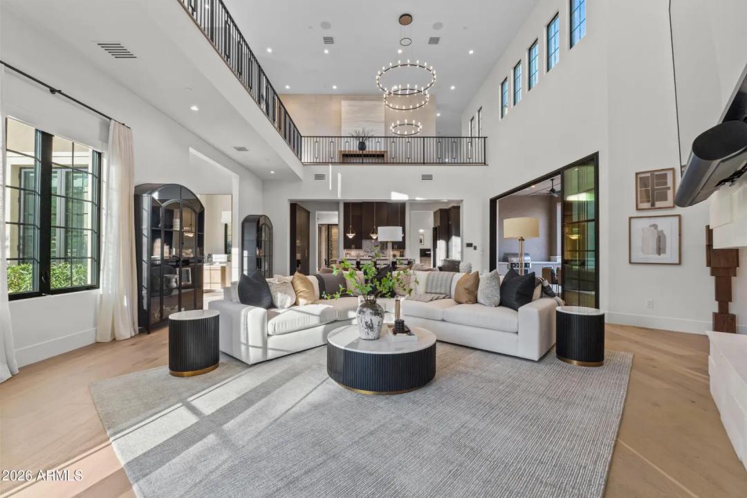 Real Estate Picture 22