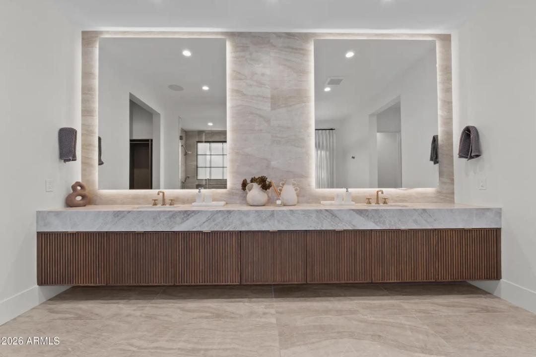 Real Estate Picture 30