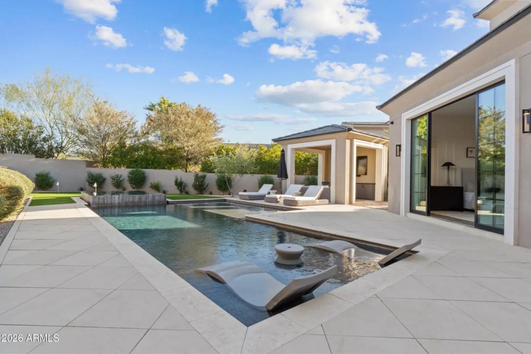 Real Estate Picture 35