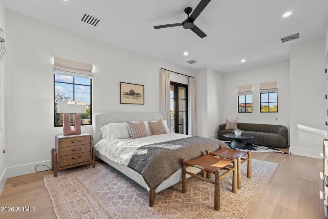 Real Estate Picture 43