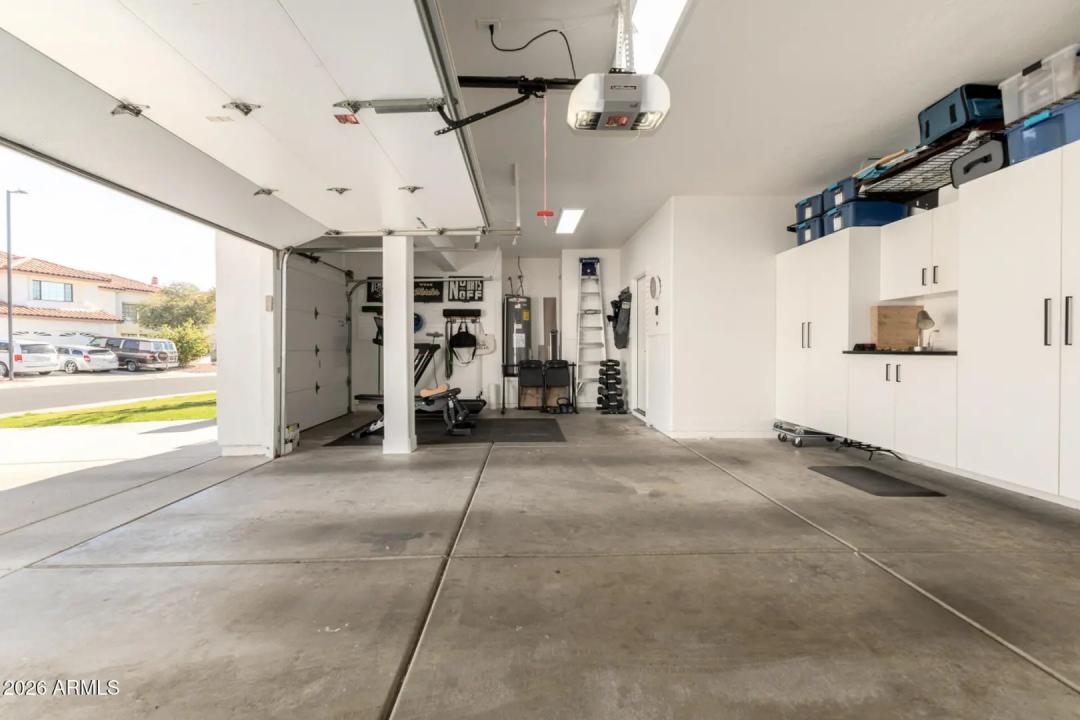 Real Estate Picture 33