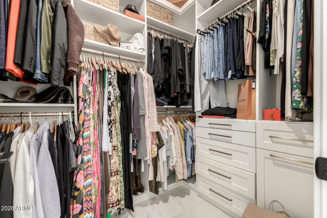 Real Estate Picture 18