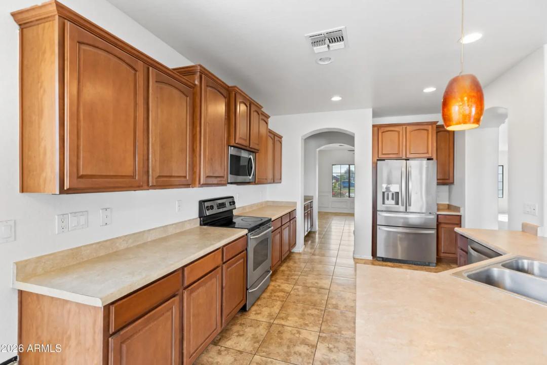 Real Estate Picture 13