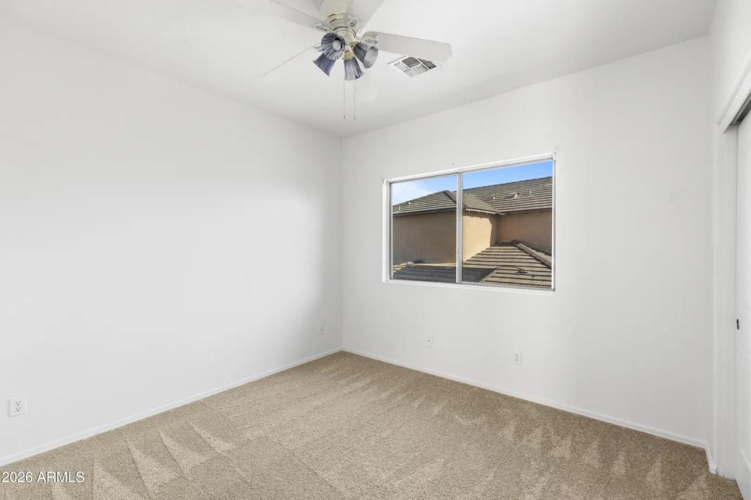 Real Estate Picture 24