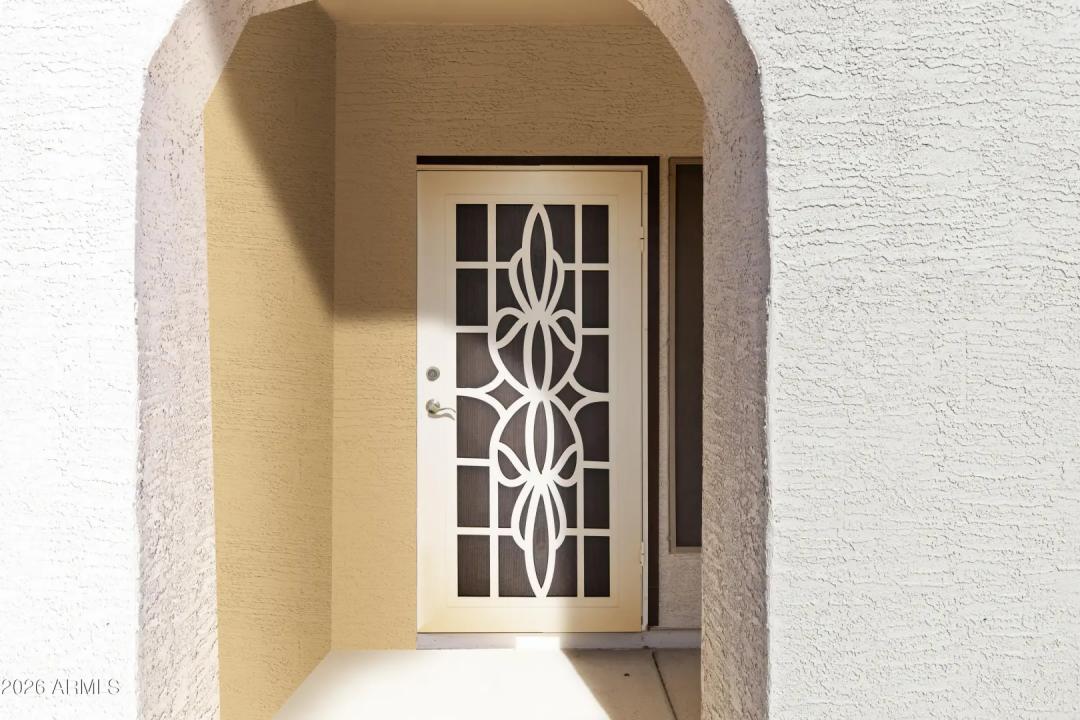 Real Estate Picture 3