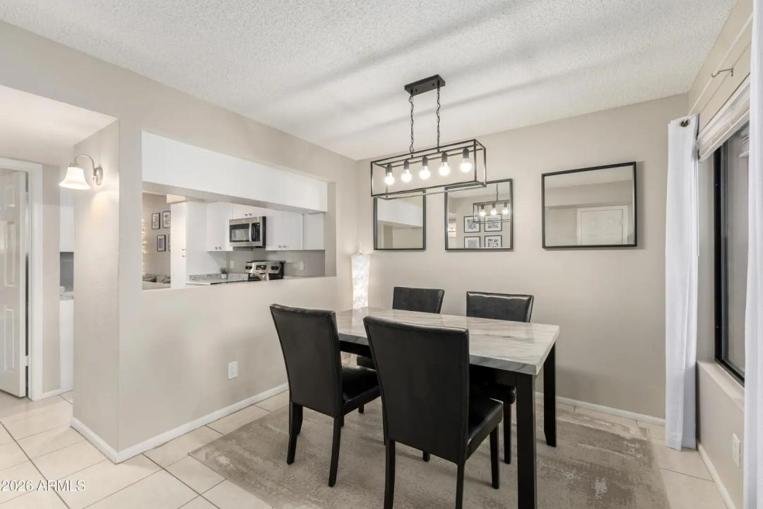 Real Estate Picture 3