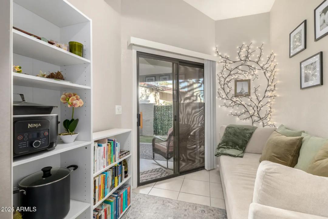 Real Estate Picture 7