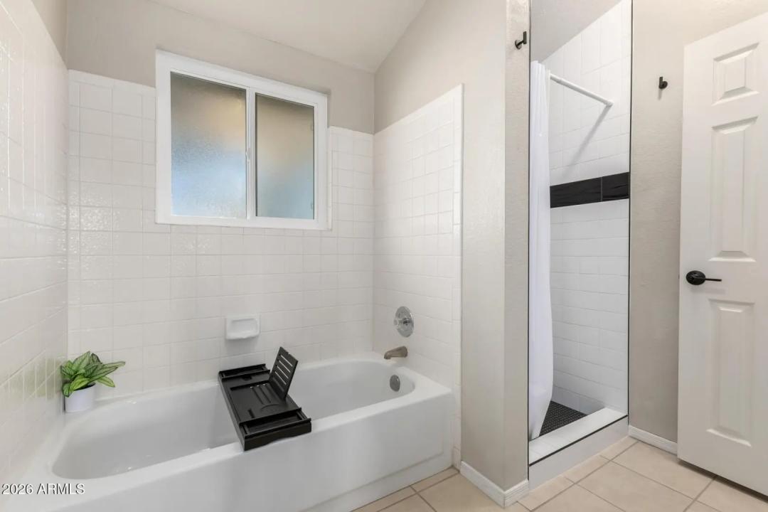 Real Estate Picture 9