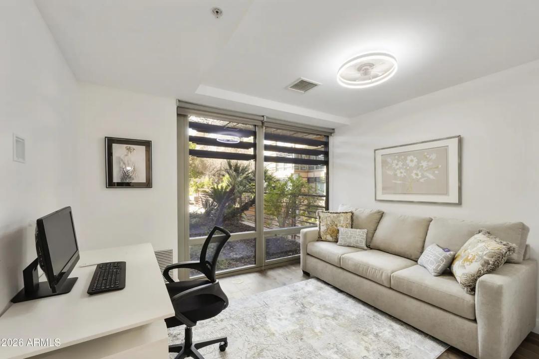 Real Estate Picture 22