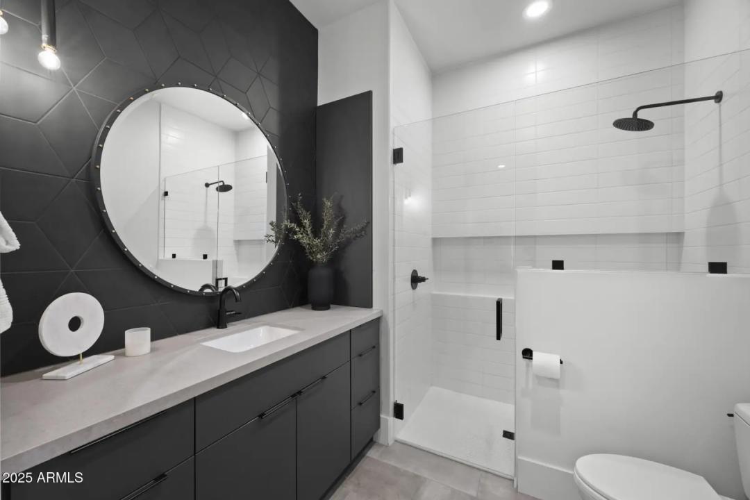 Real Estate Picture 27